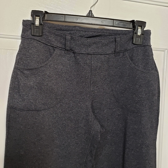 Lucy Workout pants suitable for everyday wear size XS - Picture 2 of 9